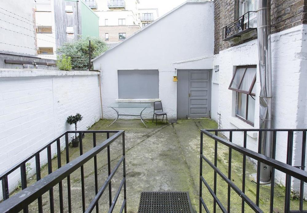 Backpackers D1Hostel Dublin Exterior photo